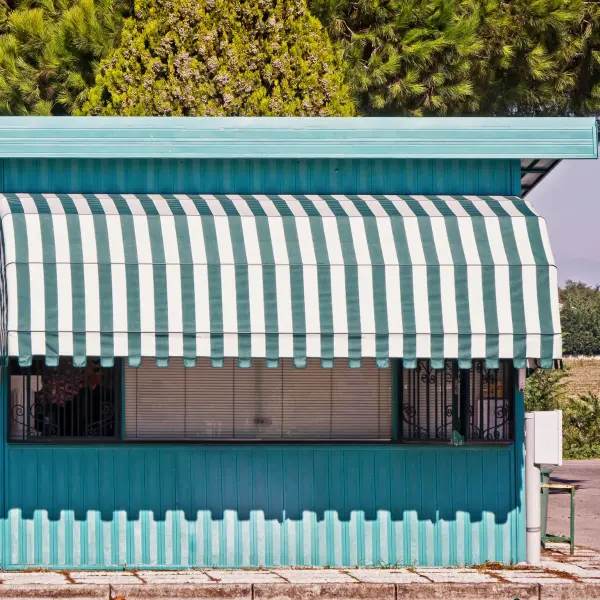 Decentralized Water Kiosk Design for Refugee Settlements
